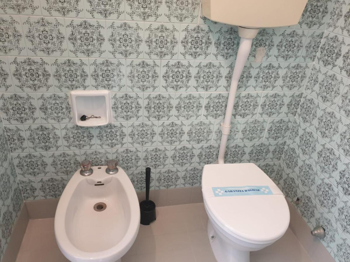 Hotel Baden Baden リミニ エクステリア 写真